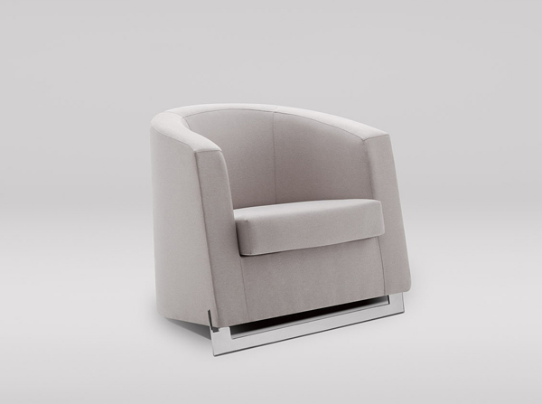Fotel Noble świetnie sprawdzi się w gabinecie lub biurze. Elegancki i komfortowy. Wykonany z materiałów najwyższej jakości