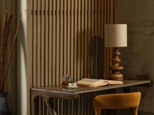 Biurko Tug brązowe Be Pure