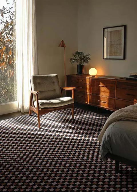 Dywan w czarno-szaro-brązową szachownicę Flicker Black Grey Brown 5018 Carpets & More