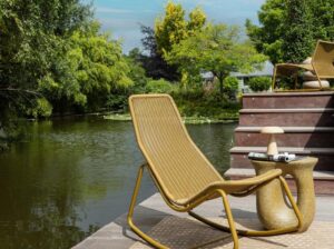 Fotel bujany Tom miodowo-żółty Woood