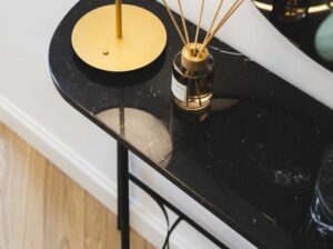 Konsola Liv z marmurowym blatem Nero Marquina Marle Home