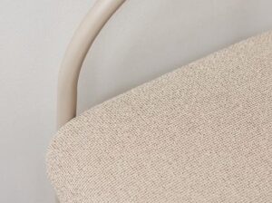 Krzesło barowe Angui przygaszony taupe boucle AYTM