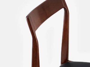 Krzesło Homa 104 w tkaninie Natural Leather Black 366 Concept