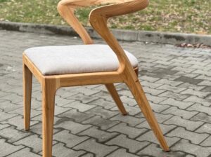 Krzesło Luro z litego drewna Mestiere Home