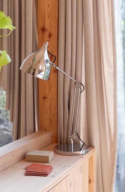 Lampa biurkowa Reader chrom Zuiver
