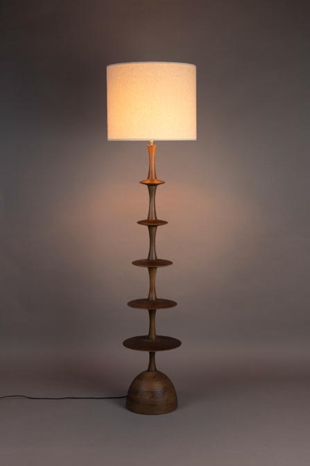 Lampa podłogowa Cath orzech Dutchbone