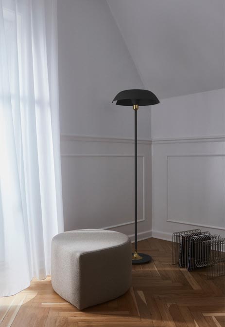 Lampa podłogowa Cycnus czarna złota AYTM