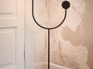 Lampa podłogowa Grasil czarna AYTM