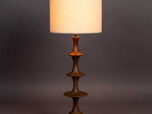 Lampa stołowa Cath orzech Dutchbone
