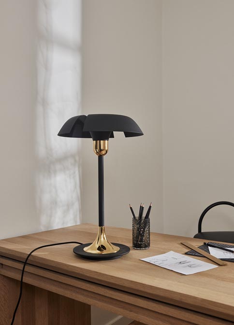 Lampa stołowa Cycnus czarna złota AYTM