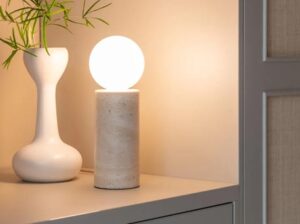 Lampa stołowa Tivoli biała It’s about RoMi