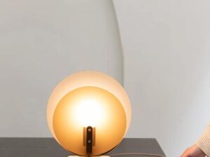 Lampa stołowa Toledo bursztynowa It's about RoMi