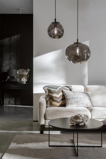 Lampa wisząca Avia Black przydymiona Kaspa