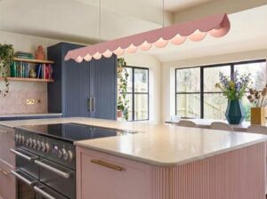 Lampa wisząca Biscuit różowa LED Thoro