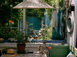 Lampa wisząca Plisse zielona HKliving