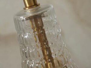 Lampa wisząca w kształcie kropli Venice przezroczysta It’s about RoMi