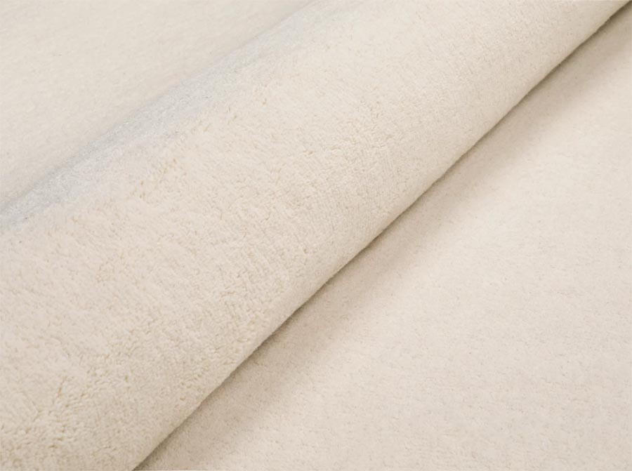 Ręcznie tuftowany dywan wełniany Laila White Black 5049 Carpets & More