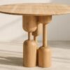 Rozkładany stół dębowy Edera z geometryczną podstawą Mestiere Home