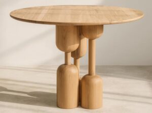 Rozkładany stół dębowy Edera z geometryczną podstawą Mestiere Home