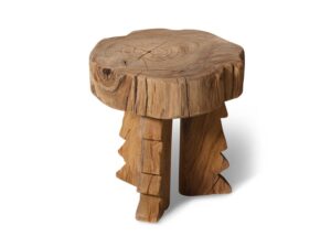 Rzeźbiony stołek drewniany HKliving