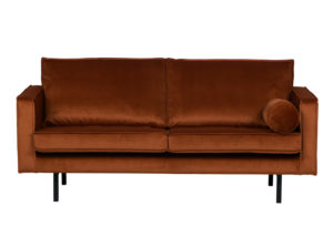 Miękka i minimalistyczna sofa w kolorze rdzawym wykonana z tkaniny Velvet