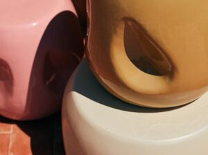 Stolik kawowy ceramiczny Currents sand HKliving