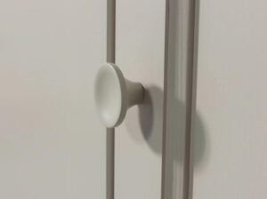 Szafa Olivia z drewna sosnowego dust Woood