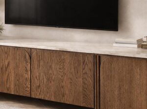Szafka RTV dębowa Arden z marmurowym blatem Mestiere Home